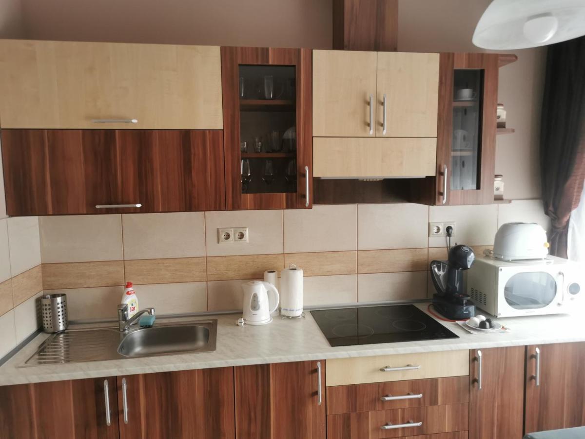 Szabo Apartman Sarvar Luaran gambar